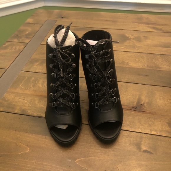 Simply Vera Vera Wang Peep Toe Boots - Picture 2 of 12